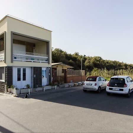 Beach Home Agnone Bagni Luaran gambar