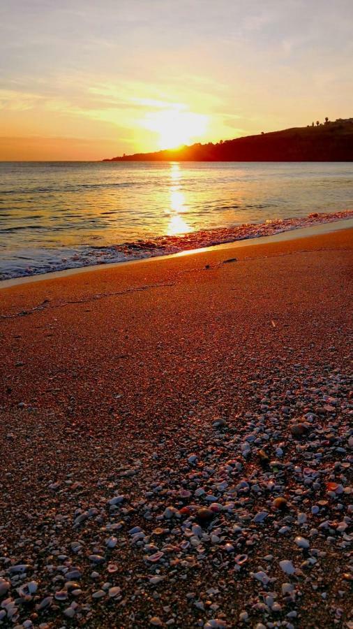 Beach Home Agnone Bagni Luaran gambar